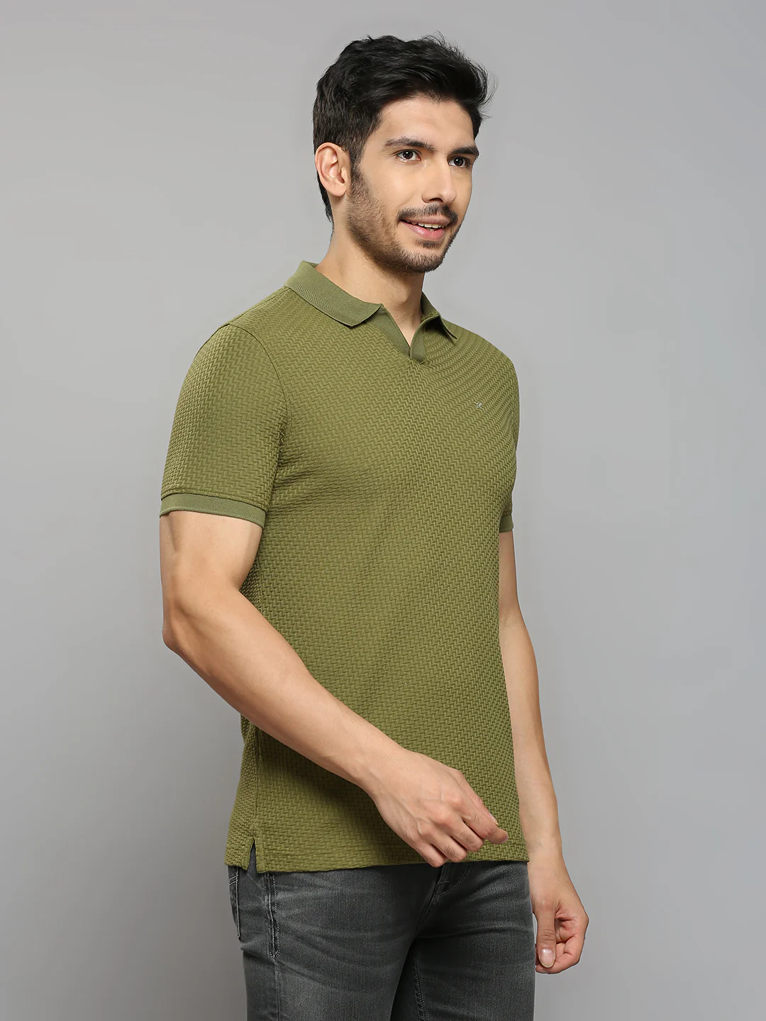 Men's Olive Printed Slim Fit T-Shirts - Image 3