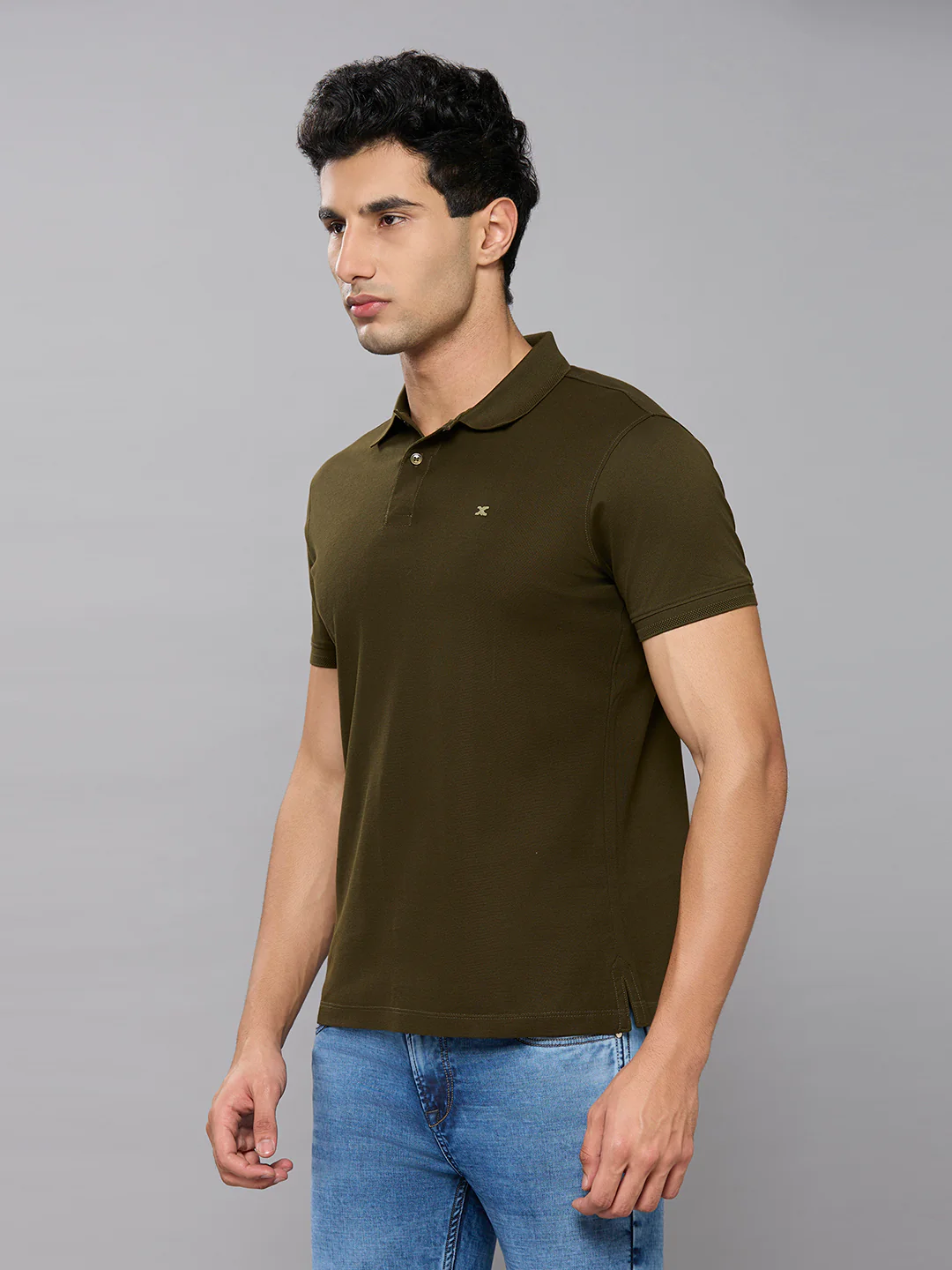 Men's Olive Solid Slim Fit T-Shirts - Image 2