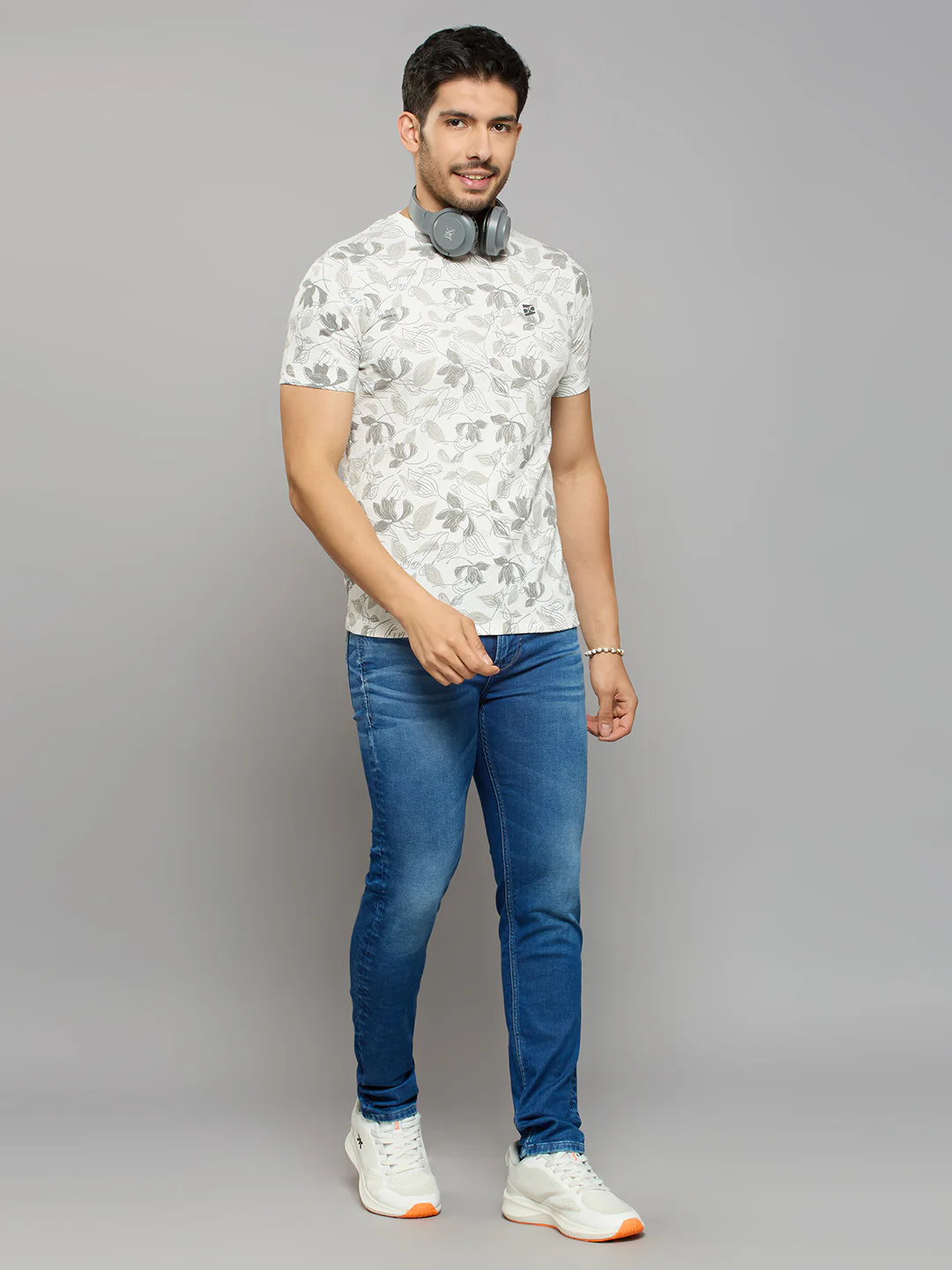 Men's White Printed Slim Fit T-Shirts - Image 6