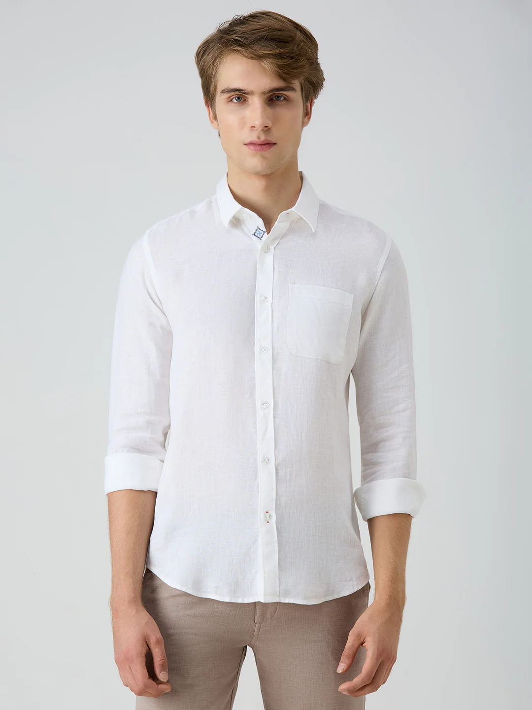 Men's White Solid Slim Fit Shirts - Image 3