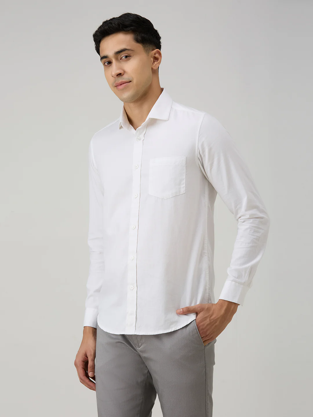 Men's White Solid Slim Fit Shirts - Image 4