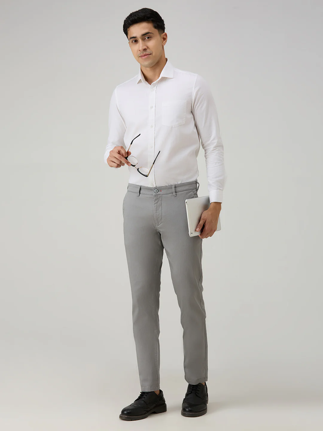 Men's White Solid Slim Fit Shirts - Image 8