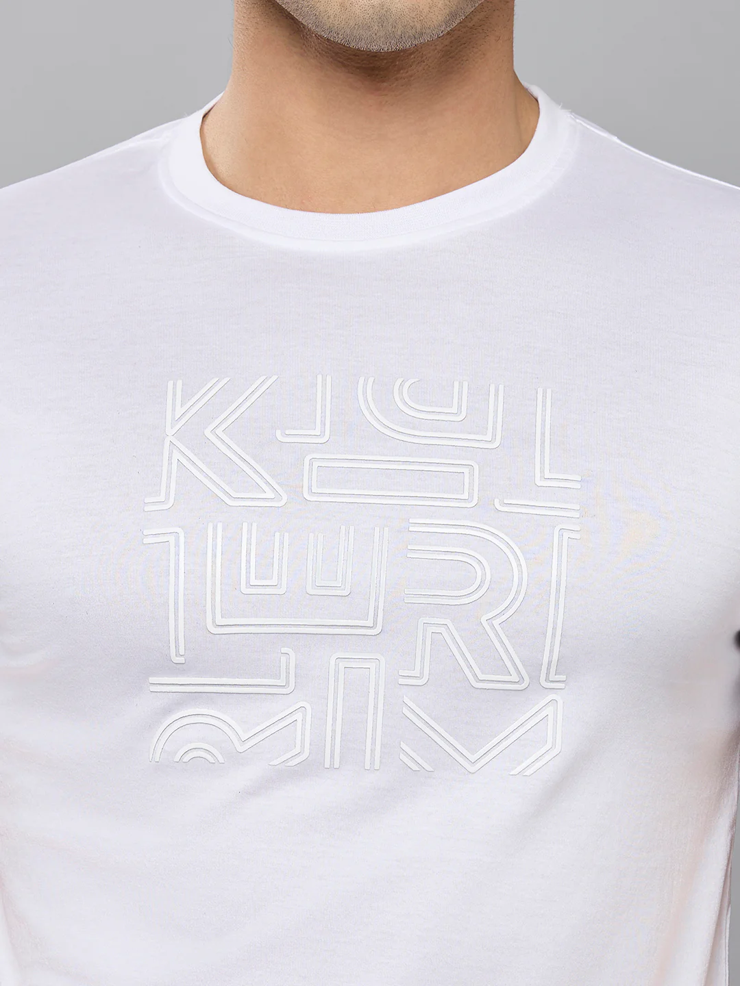 Men's White Solid Slim Fit T-Shirts - Image 5