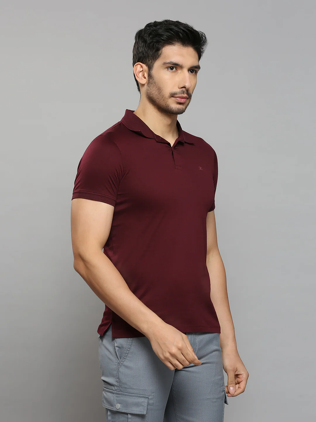 Men's Wine Solid Slim Fit T-Shirts - Image 3